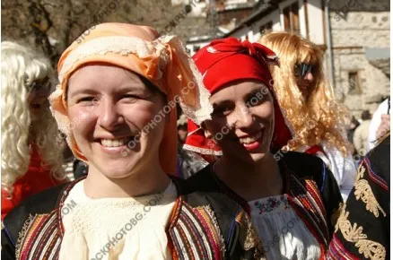Кукери от Широка лъка