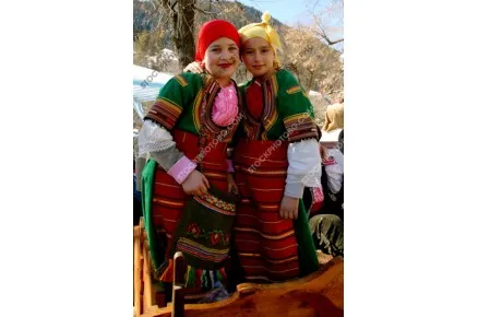 Кукери от Широка лъка