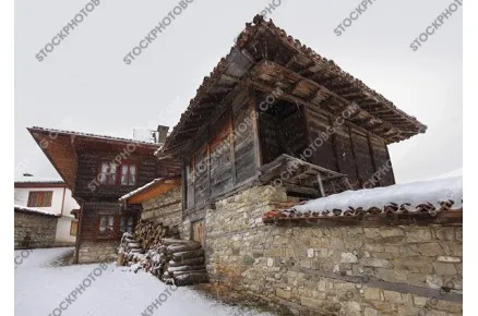 Стари къщи в Ичера