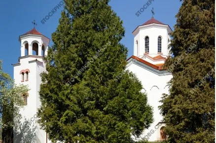 Клисурски манастир близо до Вършец