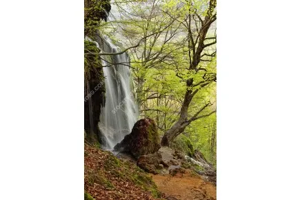 Водопад Варовитец под Етрополския манастир