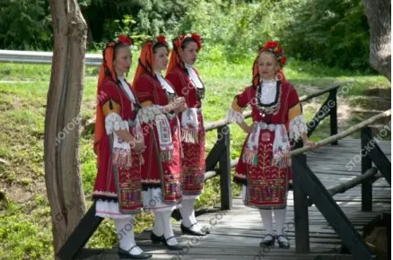 Празник край Петропавловския манастир