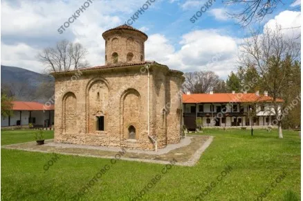 Земенски манастир. Църквата и стенописи от Земенския манастир