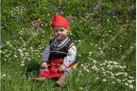 Лазаровден. Народни обичаи, лазарки. Лазаруване в Етъра