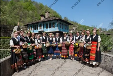 Лазаровден. Народни обичаи, лазарки. Лазаруване в Етъра