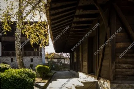 Стара къща в Елена