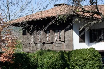 Стара къща в Елена