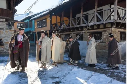 Коледари. Коледуване в Етъра