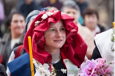 Народен обичай Бабинден, ден на родилната помощ