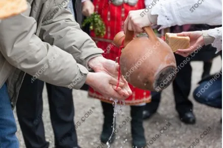 Народен обичай Бабинден, ден на родилната помощ
