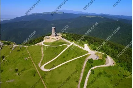 Шипка. Храм паметникът на връх Шипка