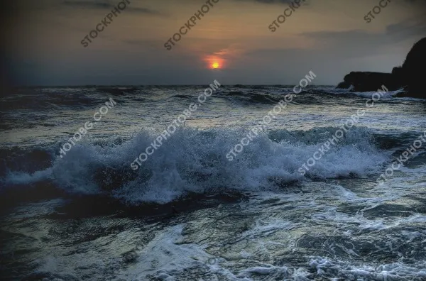 Бурно море
