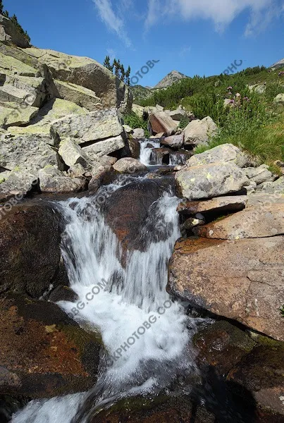 Водопад в пирин планина.
