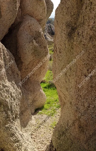 Каменната сватба. Скален феномен край село Зимзелен, община Кърджали