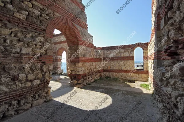 Несебър. Църквата Свети Йоан Неосветени в стария град