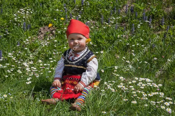 Лазаровден. Народни обичаи, лазарки. Лазаруване в Етъра