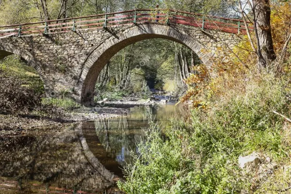 Родопски мост в близост до Агушеви конаци в село Могилица