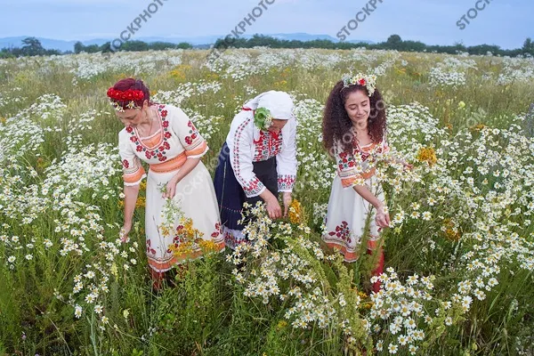 Еньовден. Български народни традиции и обичаи